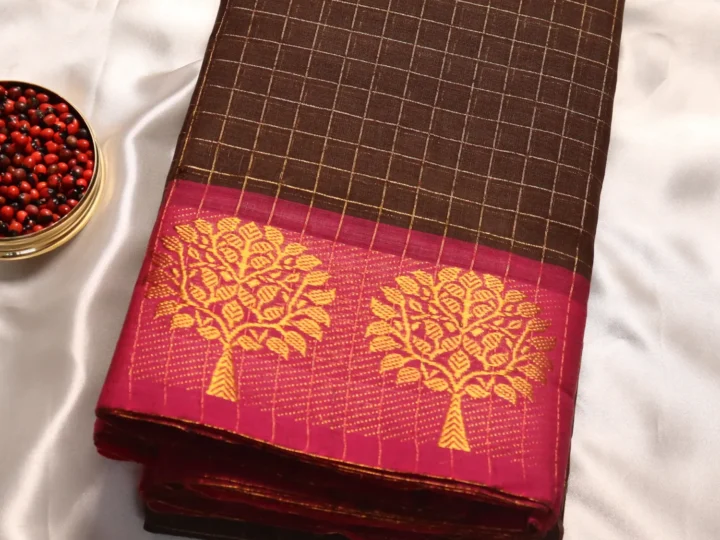 Sungudi Saree – Dark Coffee Brown Magenta Purple Gold Grid