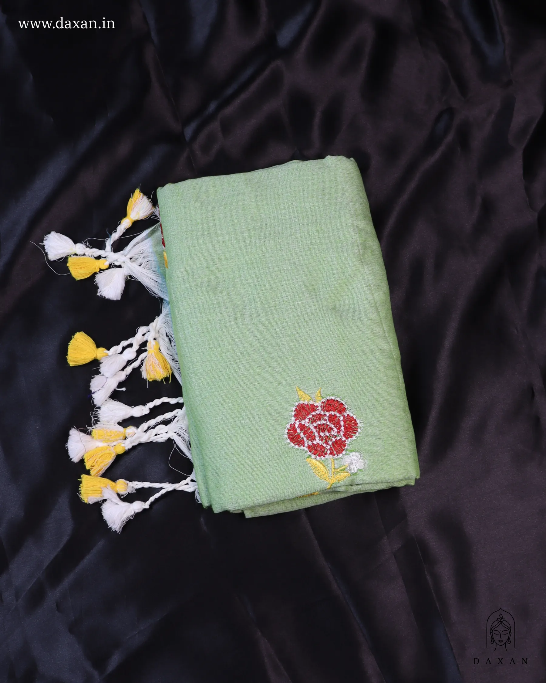 Khadhi with Green Body and Rose Embroidery Work
