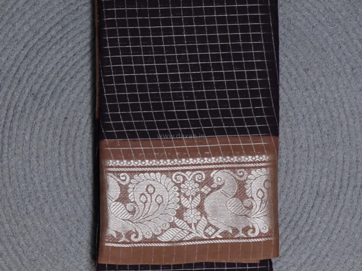Sungudi Saree – Deep Aubergine with Muted Clay and Silver Grid